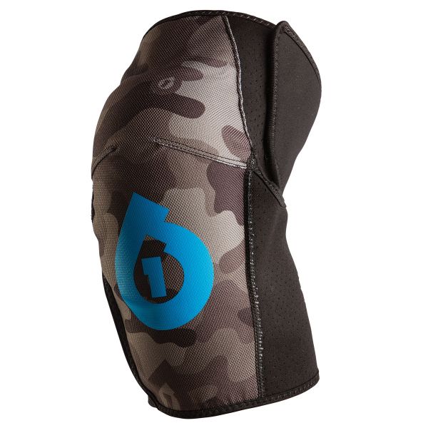 661 Comp AM Knee Guards - CLEARANCE