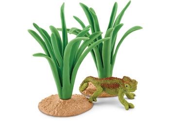 Schleich Chameleon in Reeds